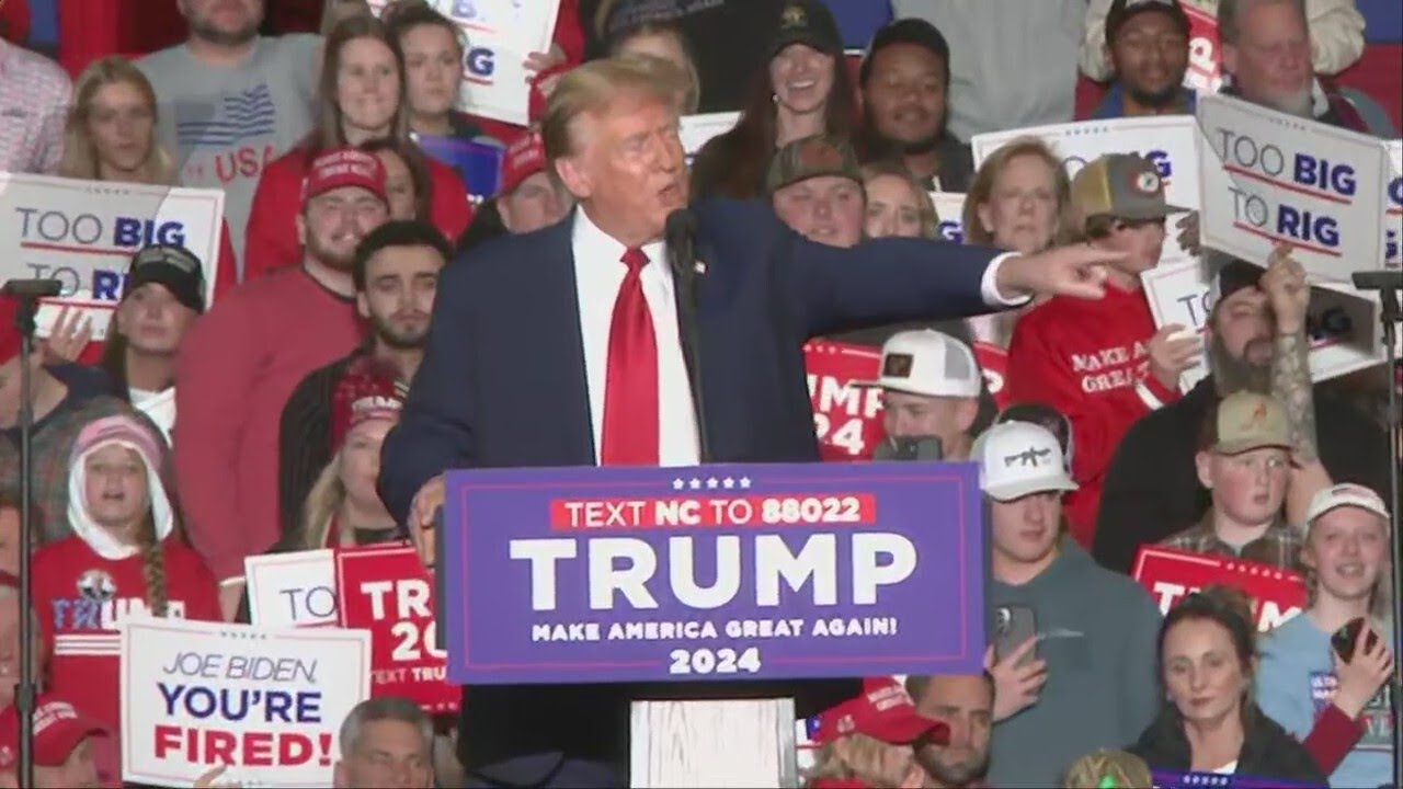 Donald Trump speaks at Greensboro rally