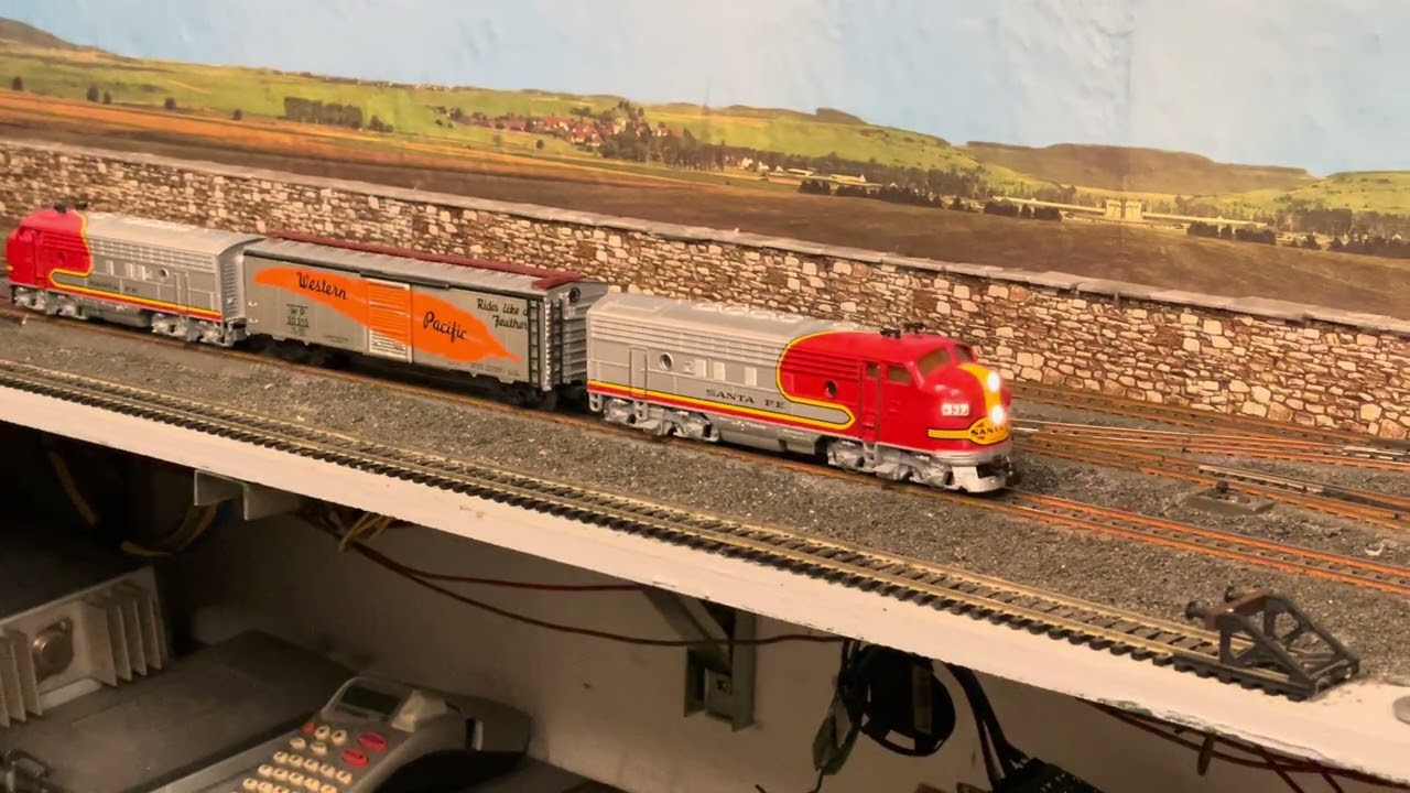 Märklin Santa Fe 3060 mit HLA und ESU Loksound 5