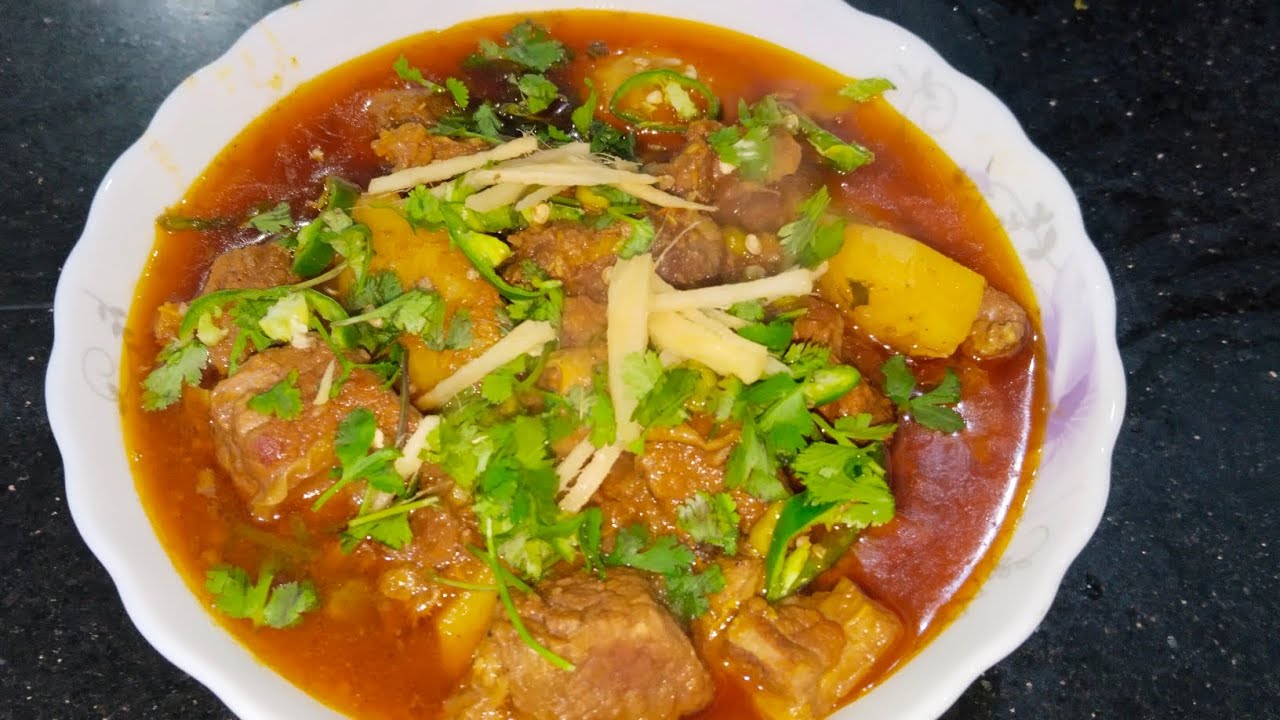 Ghost Aloo with matar zabardast recipe wo be mere andaaz me 😋👌🏿#subscribe @Cookingwithrm377 🫛🥔🍅🥩