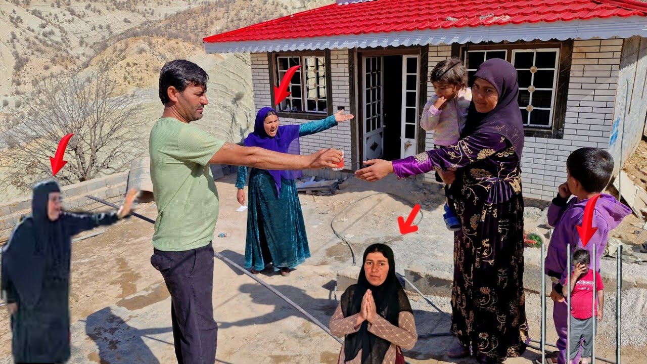 Sakineh's efforts to provide a good life for her children: Hamid helps Sakineh find a house for shel