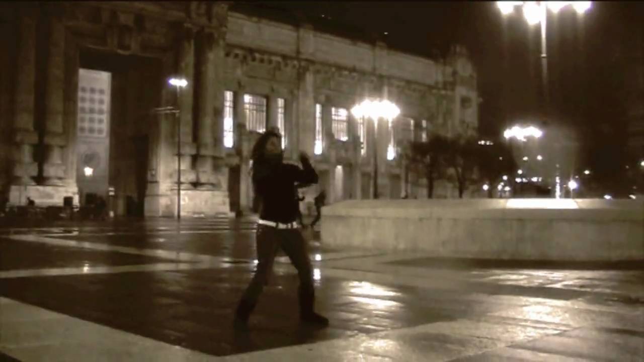 BIG MOVIE OF TREAXY SONIAH & SNEAKERS IN ITALIA