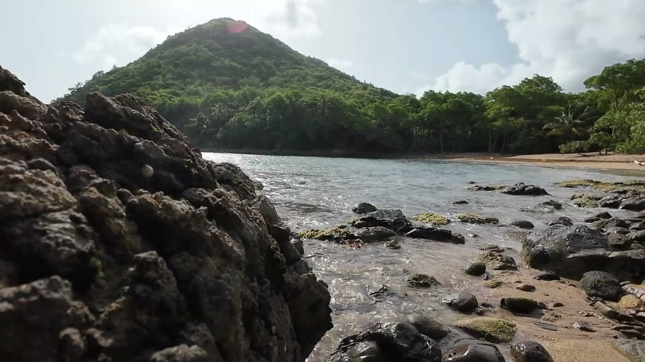 Rugged Coastline Beauty ~ 4K