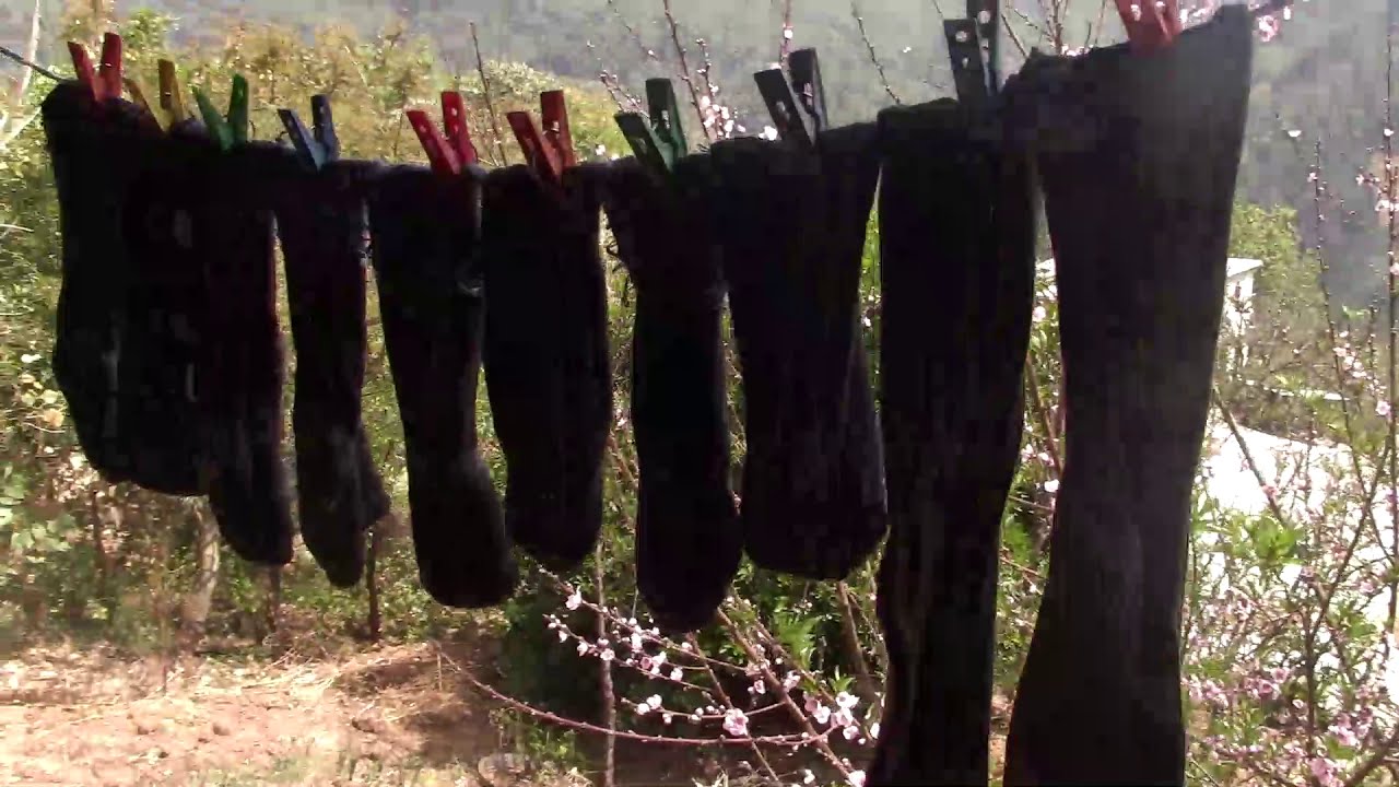 @LasCuriosidadesdeMarcelina  Cómo lavar a mano y enjuagar correctamente los calcetines o tines