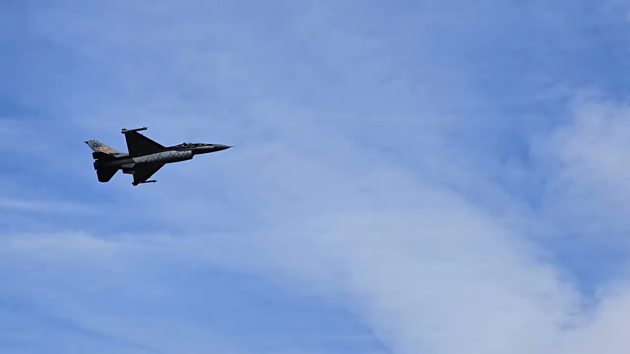 BVM 1/4 f-16 maiden flight