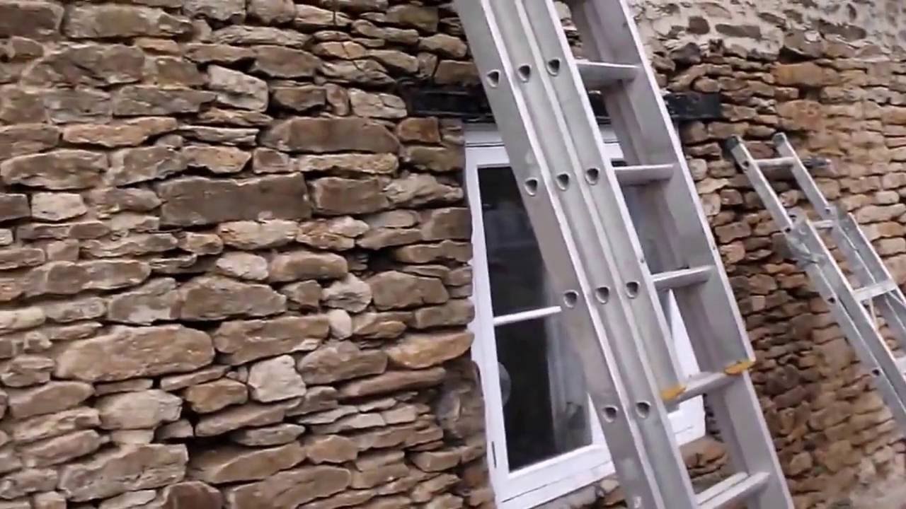 Listed building repointed using lime putty (non-hydraulic lime).