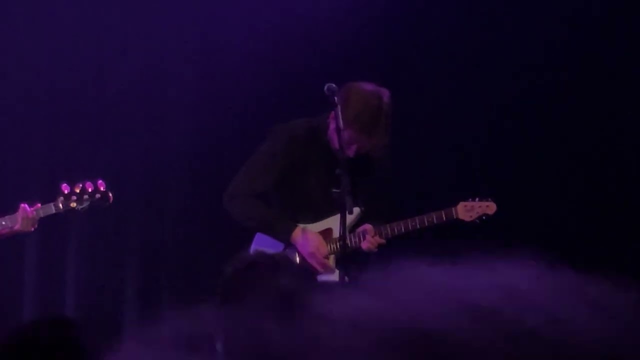 Au Pairs - It's Obvious Effenaar 2026