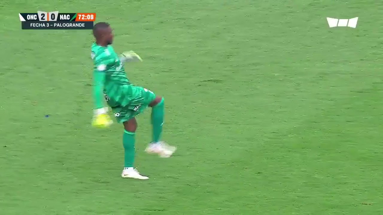 Era un golazo de Dayro Moreno ante Atlético Nacional, pero el balón pegó en el palo