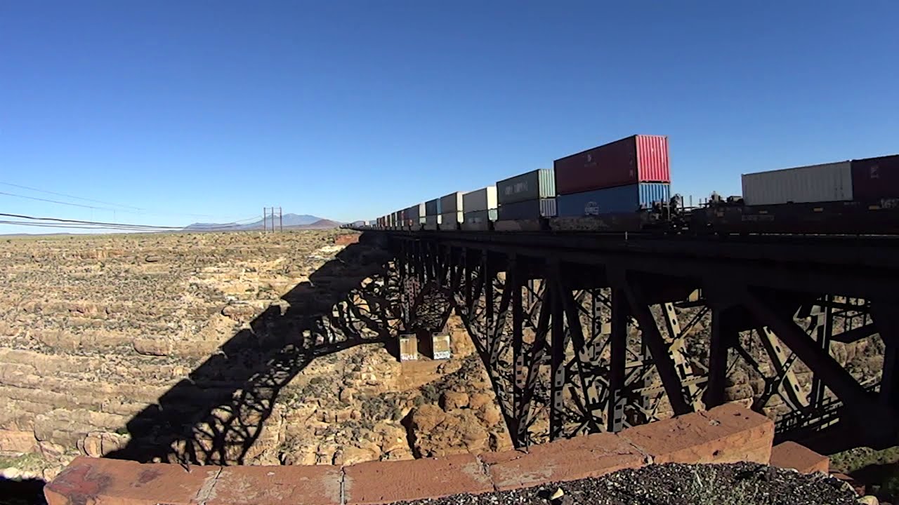 BNSF Railroad's Spectacular Diablo Canyon Bridge in Arizona!!
