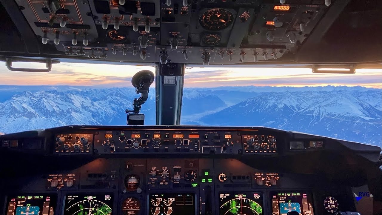 Cockpitcam! Transavia Boeing 737-800 | Amsterdam - Innsbruck