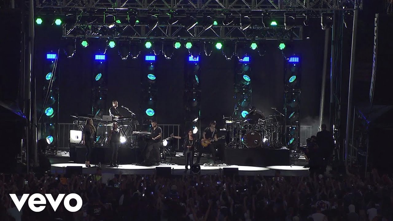 Demi Lovato - Neon Lights (Tour Warm-Up Live from the Honda Stage)