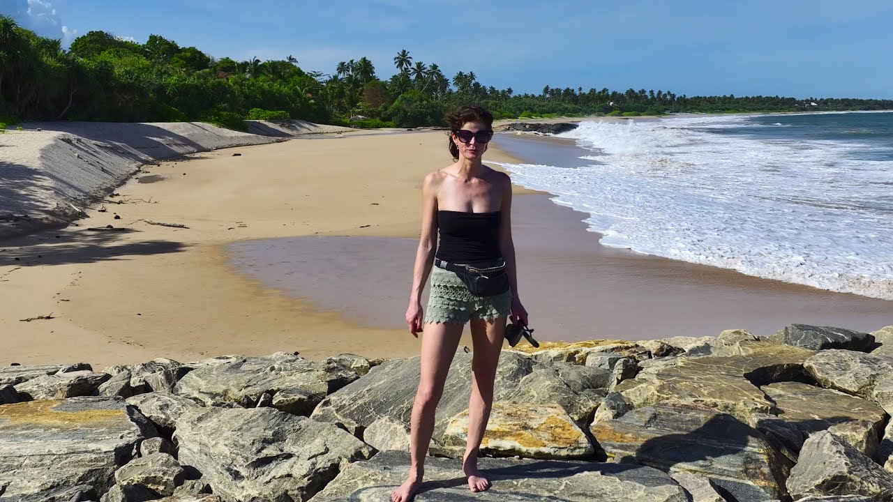 Nature Walk on a Sri Lankan Beach | 4K Virtual Hike with nature/ocean sounds