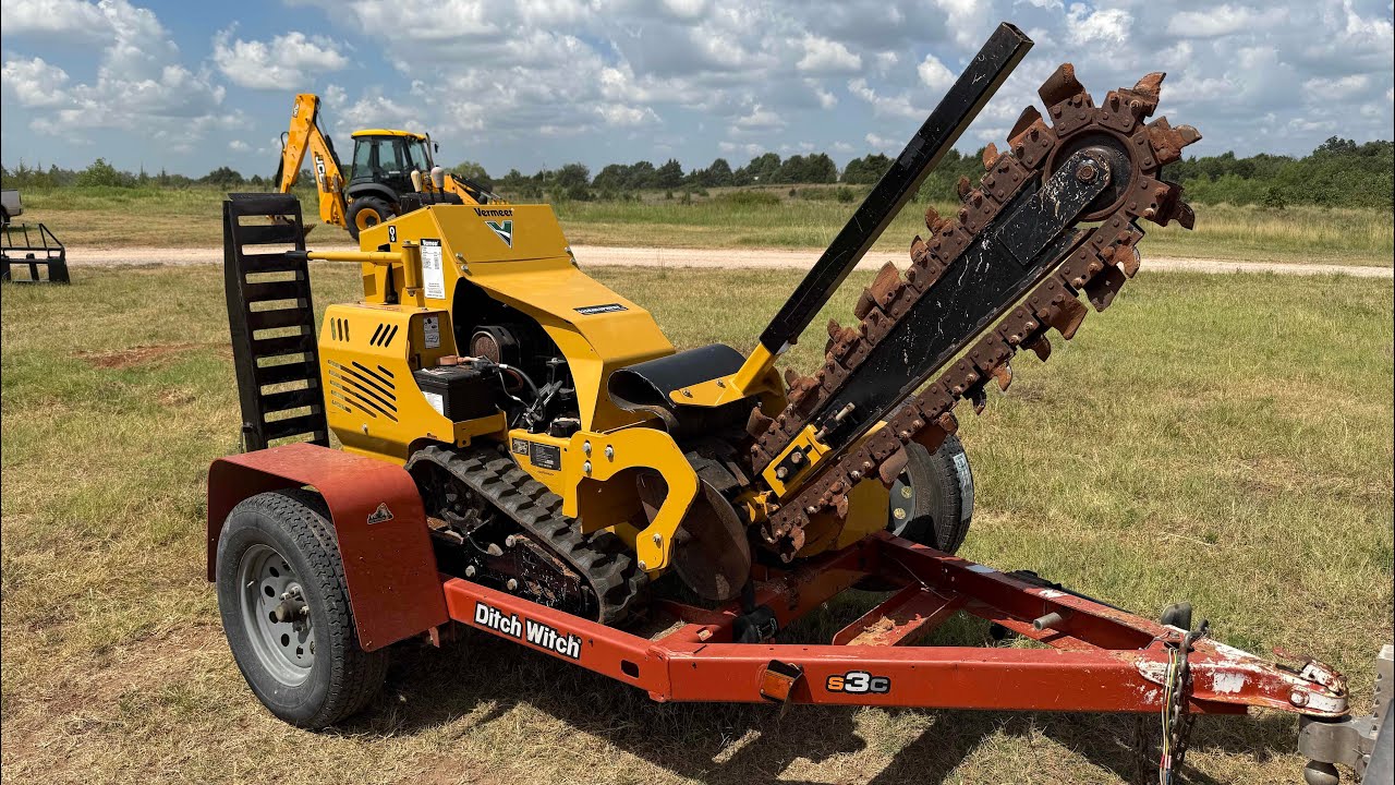 Used Vermeer RTX250 Trencher With DitchWitch Trailer For Sale