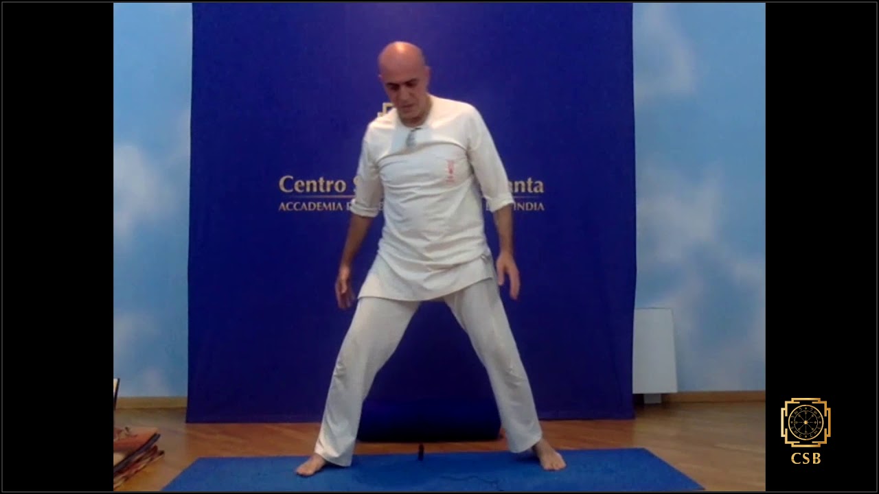 Nuova lezione di Yoga - charana, asana e pranayama per il tuo benessere