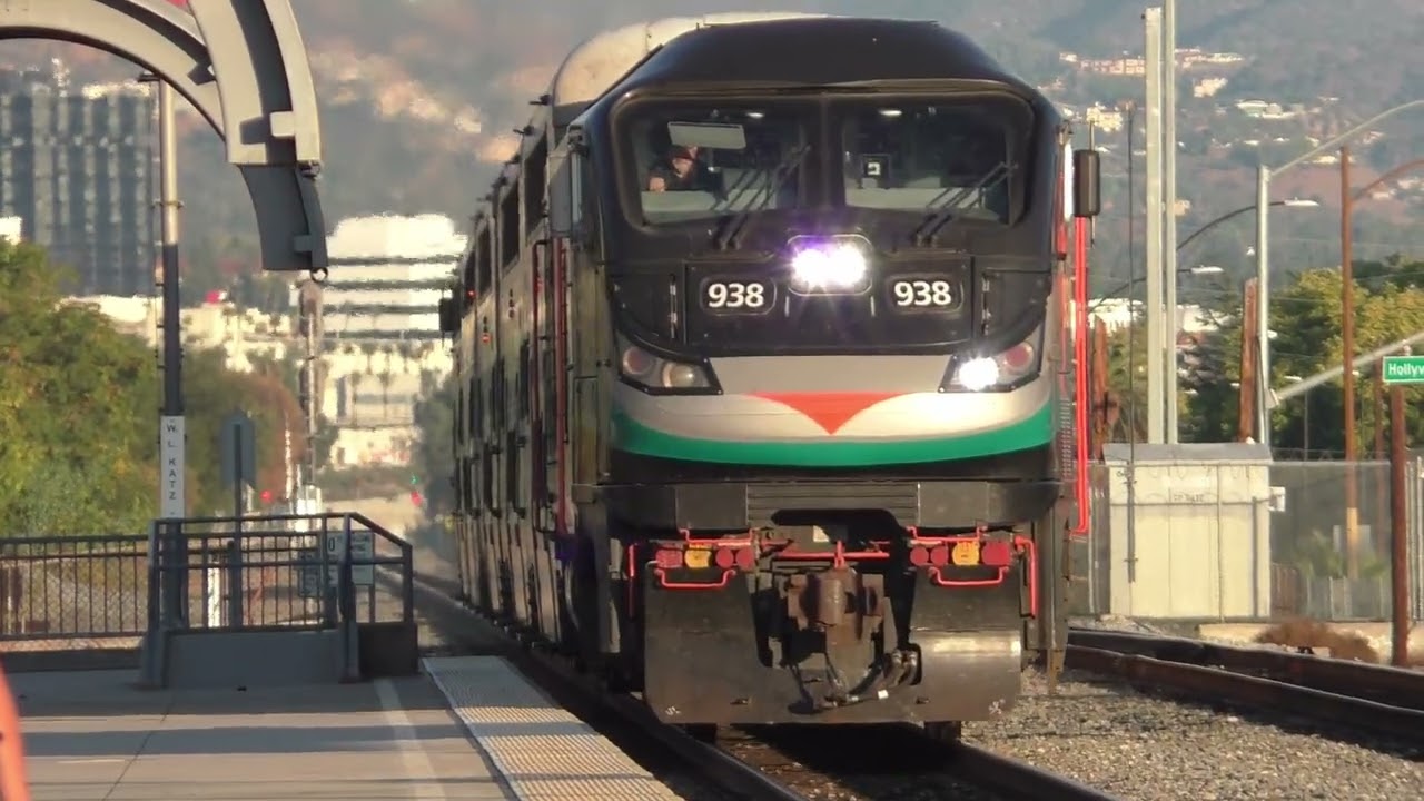 2025-10-19 Train and Plane Spotting at  Burbank Airport South