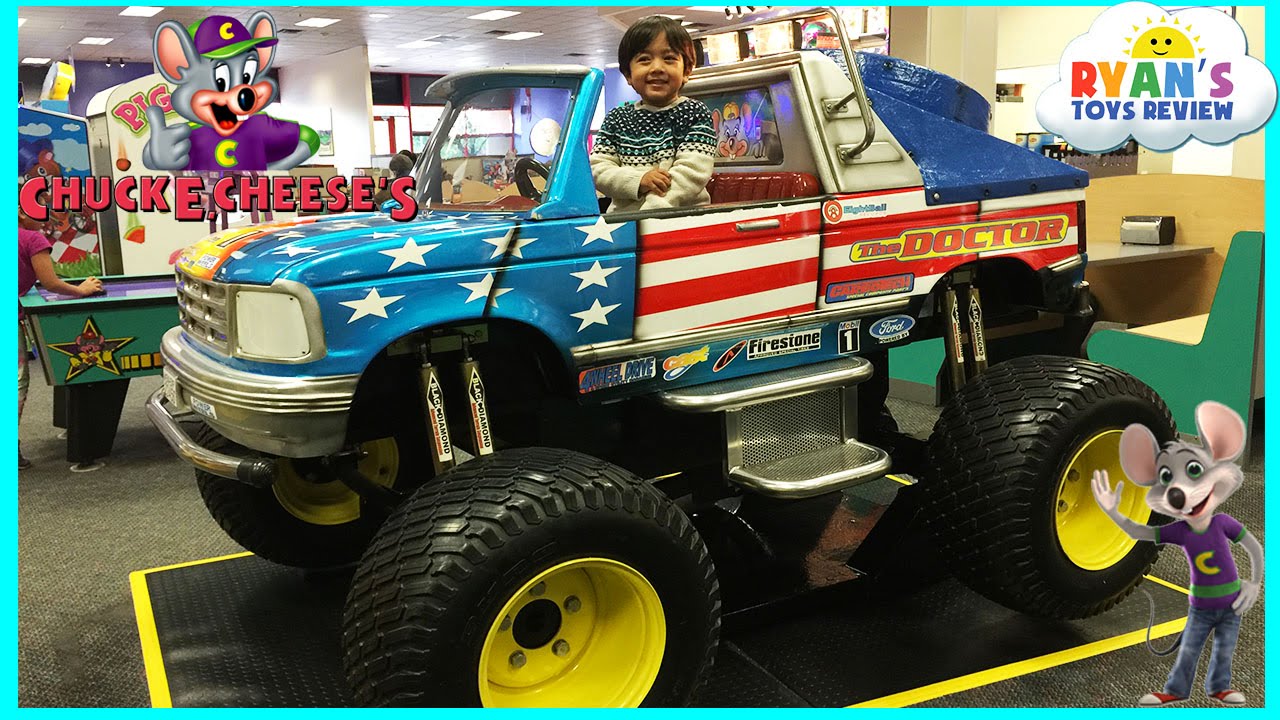 Chuck E Cheese Family Fun Indoor Games and Activities for Kids