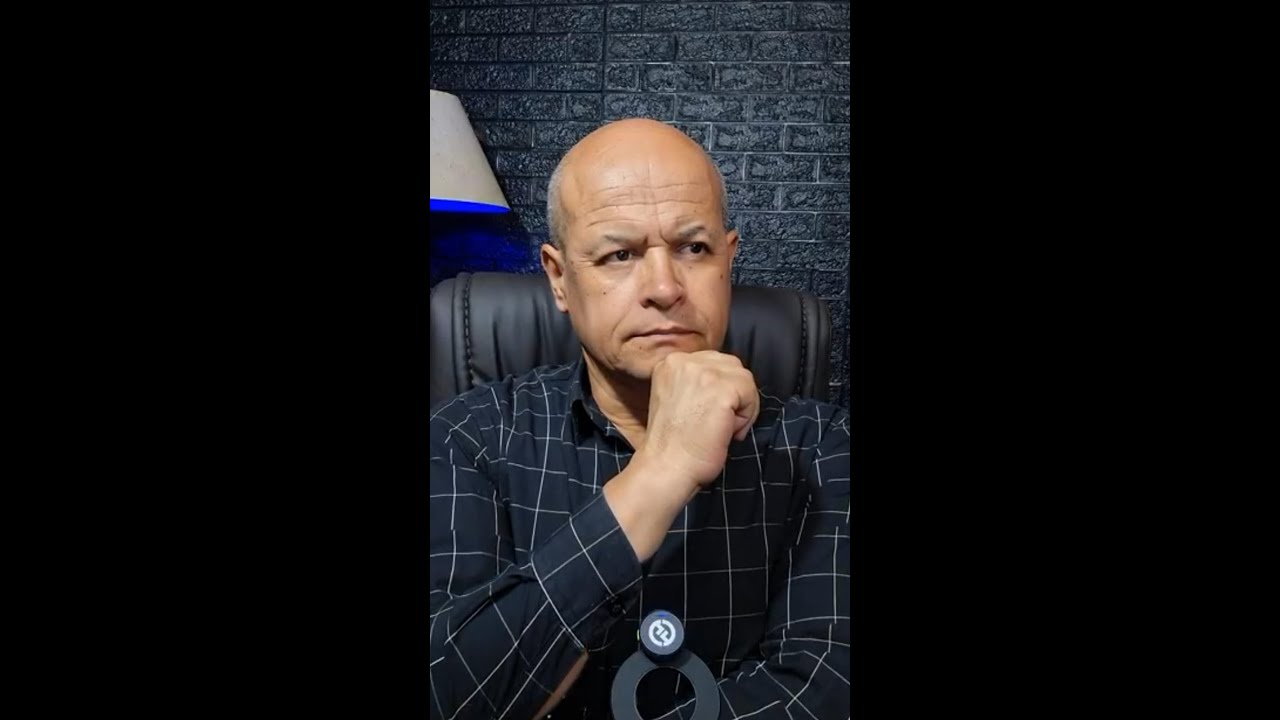 CRISTÃO VIGIADO POR ANJOS E DEMÔNIOS