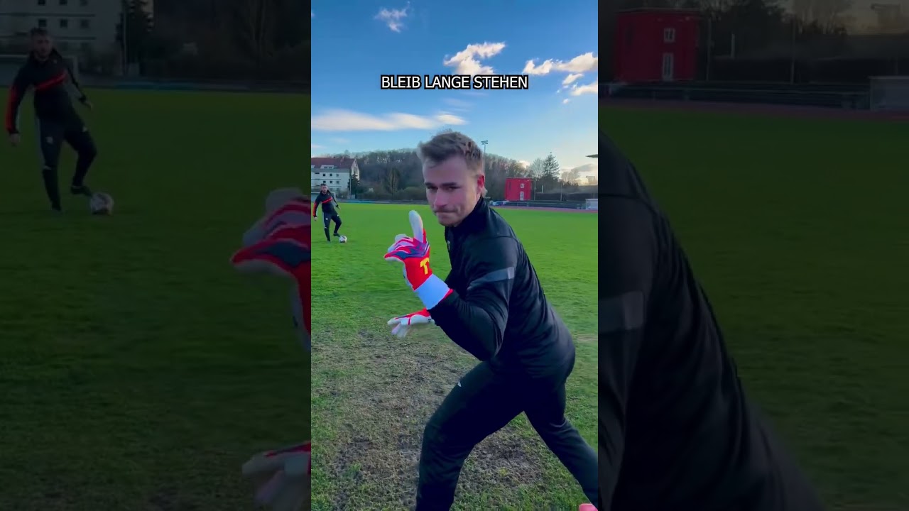 Welche Tipps hast du um einen Elfmeter zu halten?🤔 #goalkeeper #tutorial #penalty #save#bestsaves