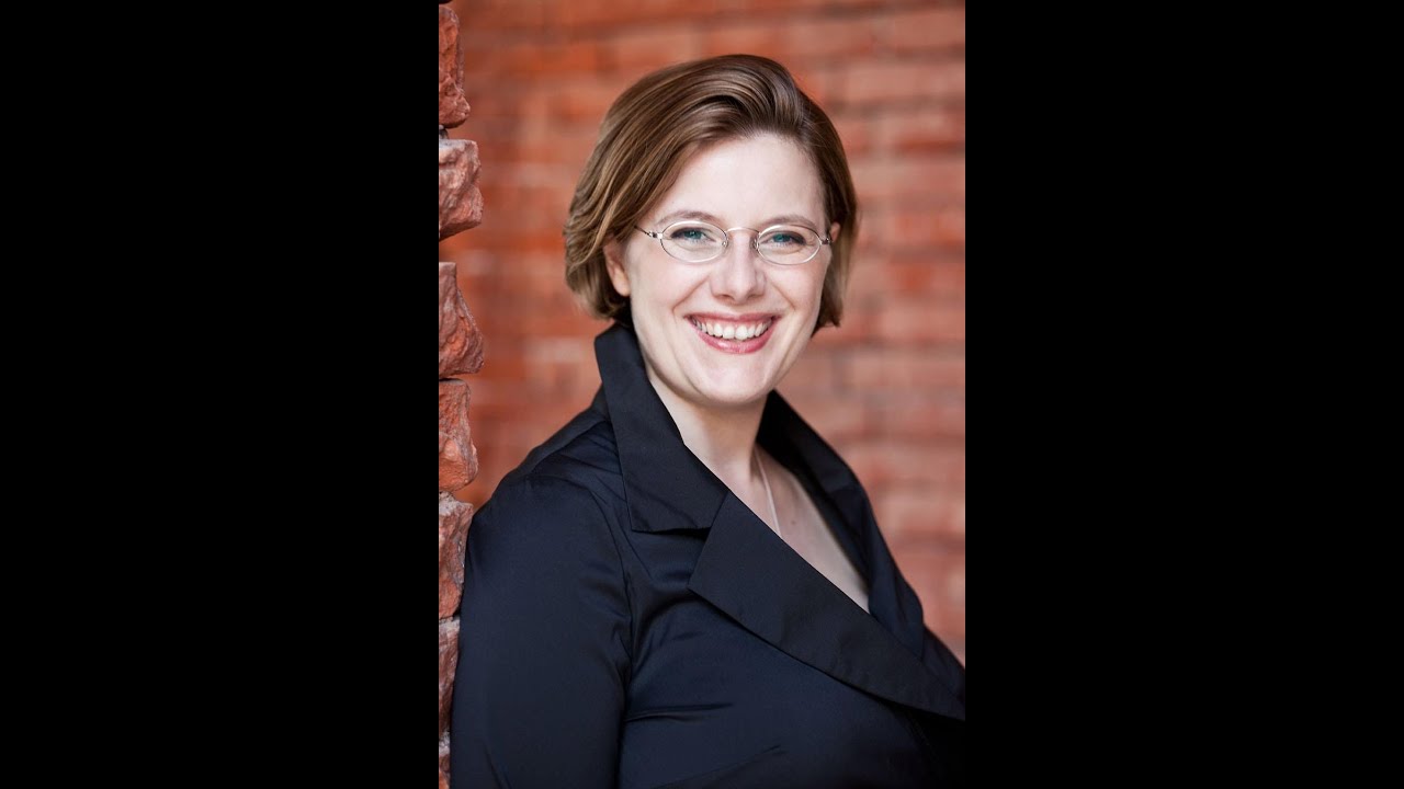 Hildegard Schön -  Conductor, mentor - a conversation about music, career and mentoring