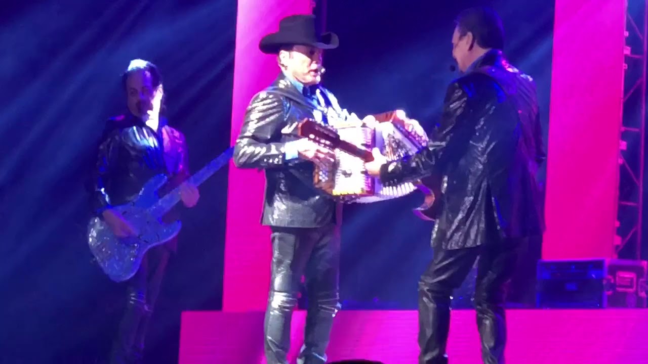 Creíste en vivo tigres del norte  feb 2018 amarillo Texas