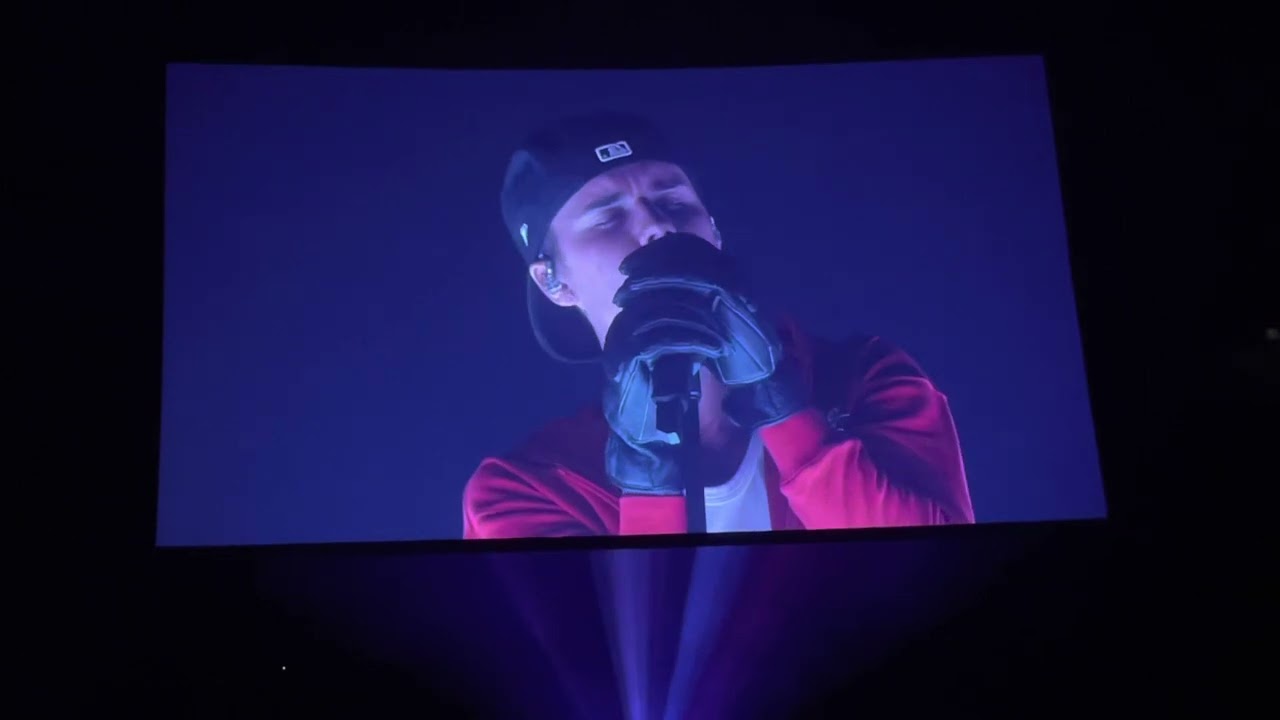 2 Much - Justin Bieber (LIVE) Montreal, Qc (March 29, 2022)