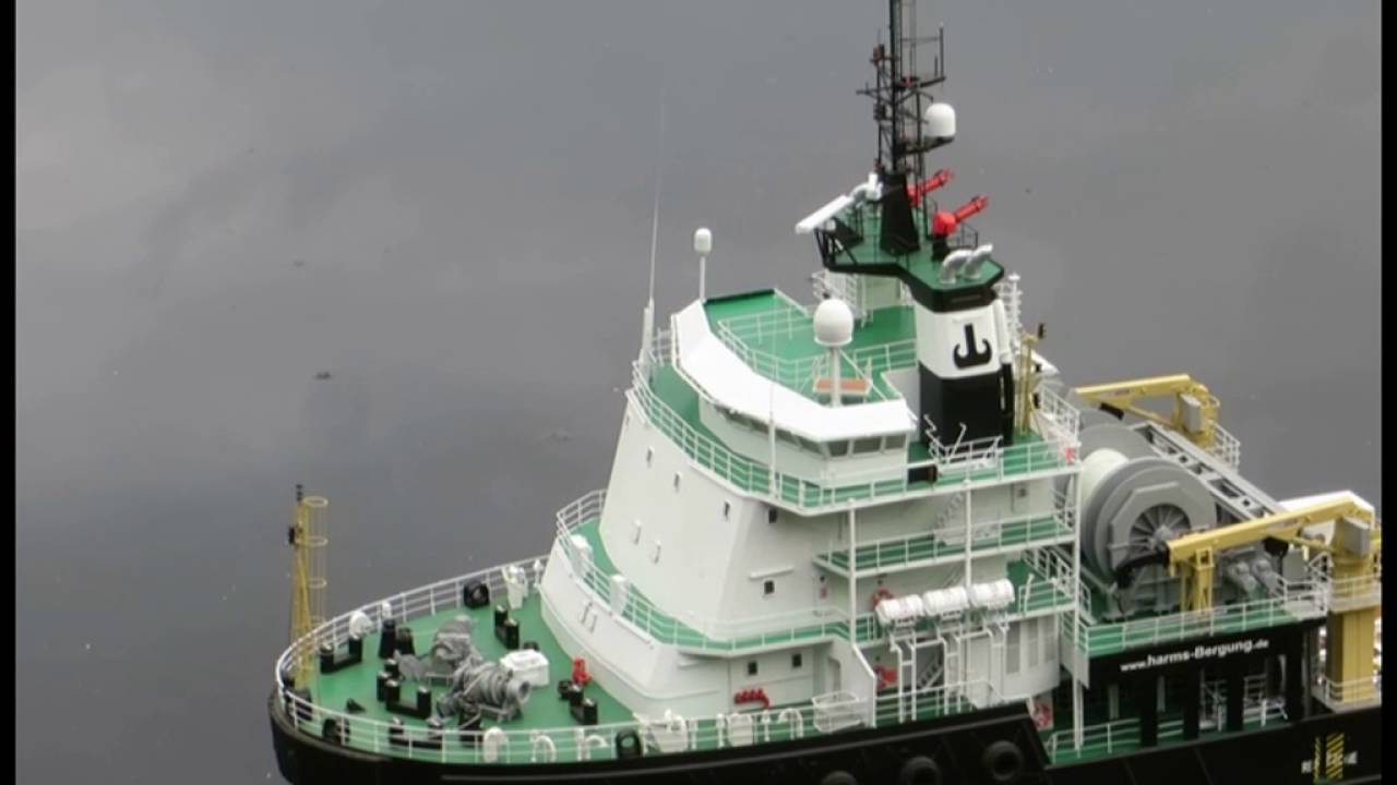AHT URANUS der Harms-Reederei Hamburg