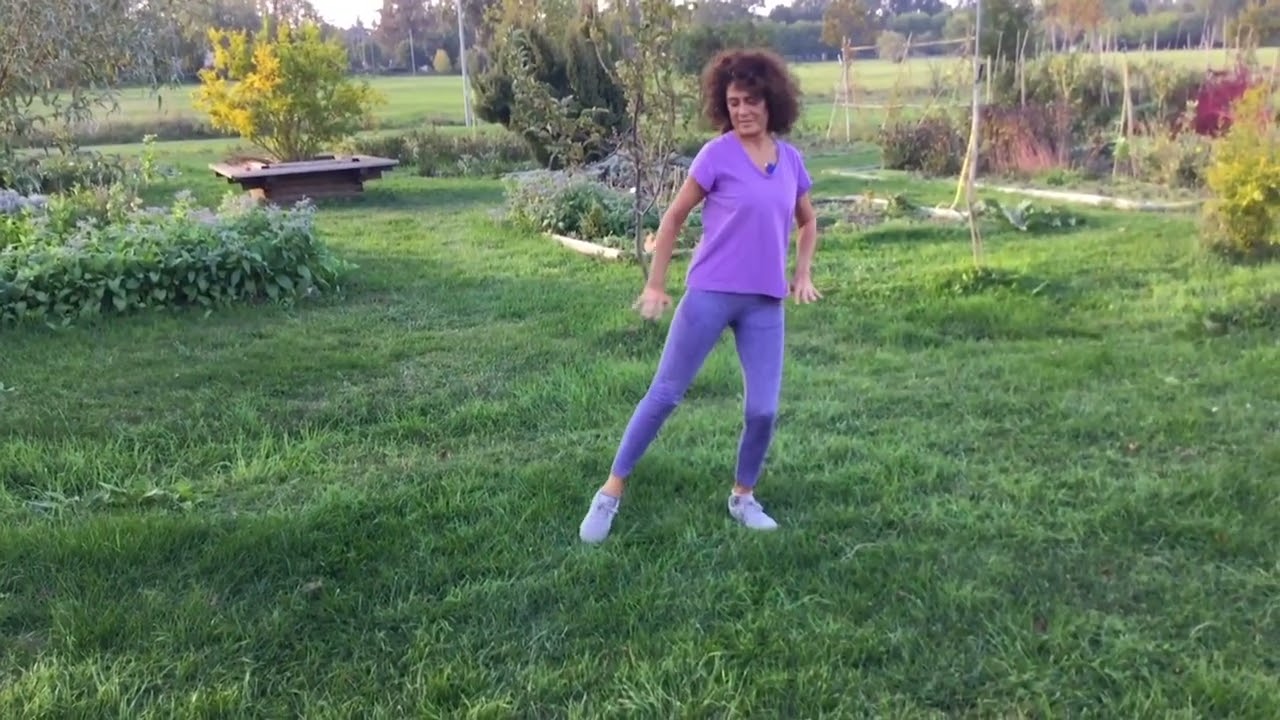 Kata Yoga | Yoga e Wing Chun sequenza fluida per sciogliere collo e schiena | Silva Iotti