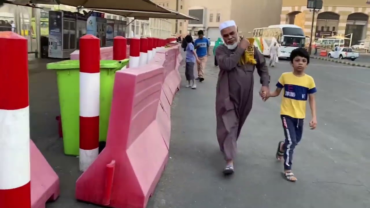 PERJALANAN UMROH DARI HOTEL RAMADA MEKAH KE MASJIDIL HARAM. No CUT/ EDIT