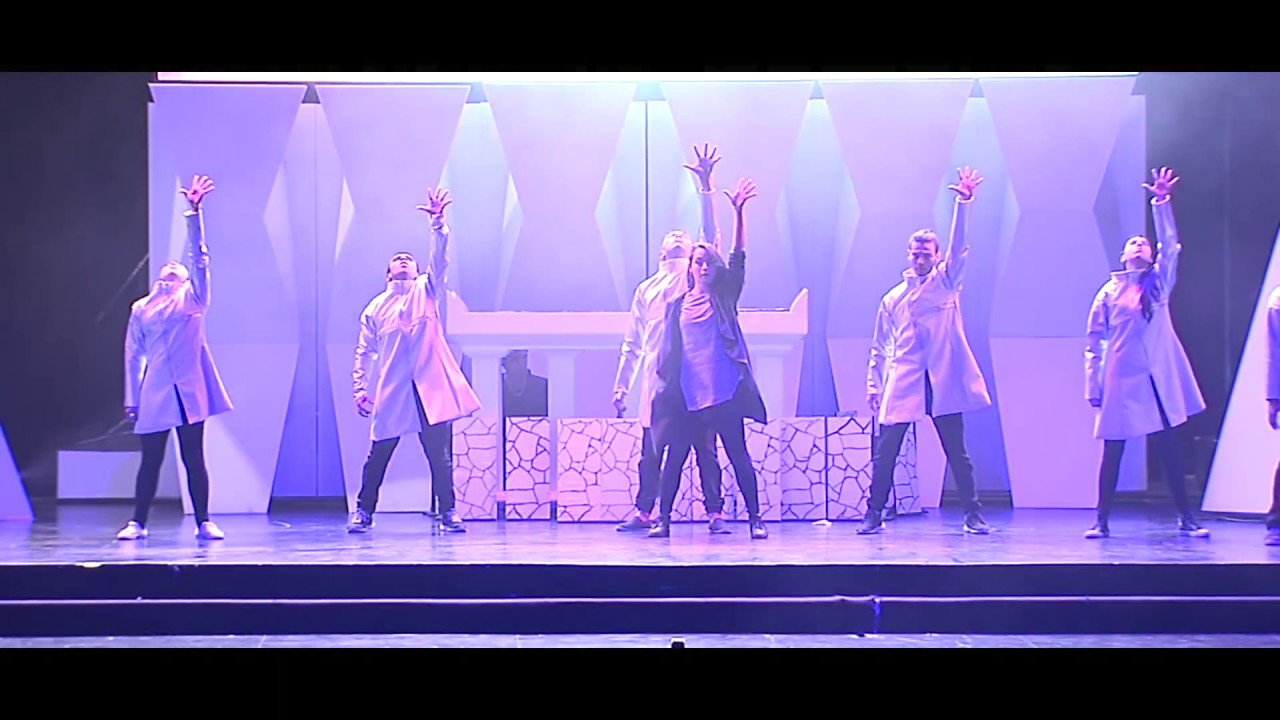 Dance Crew - Studio 12 / Manda tu lluvia - Elias (3/3)