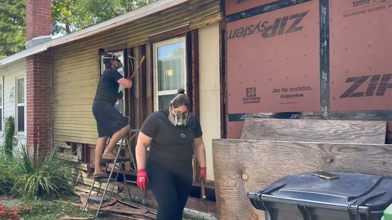 We Destroy More of the House! - The Grause House (029)