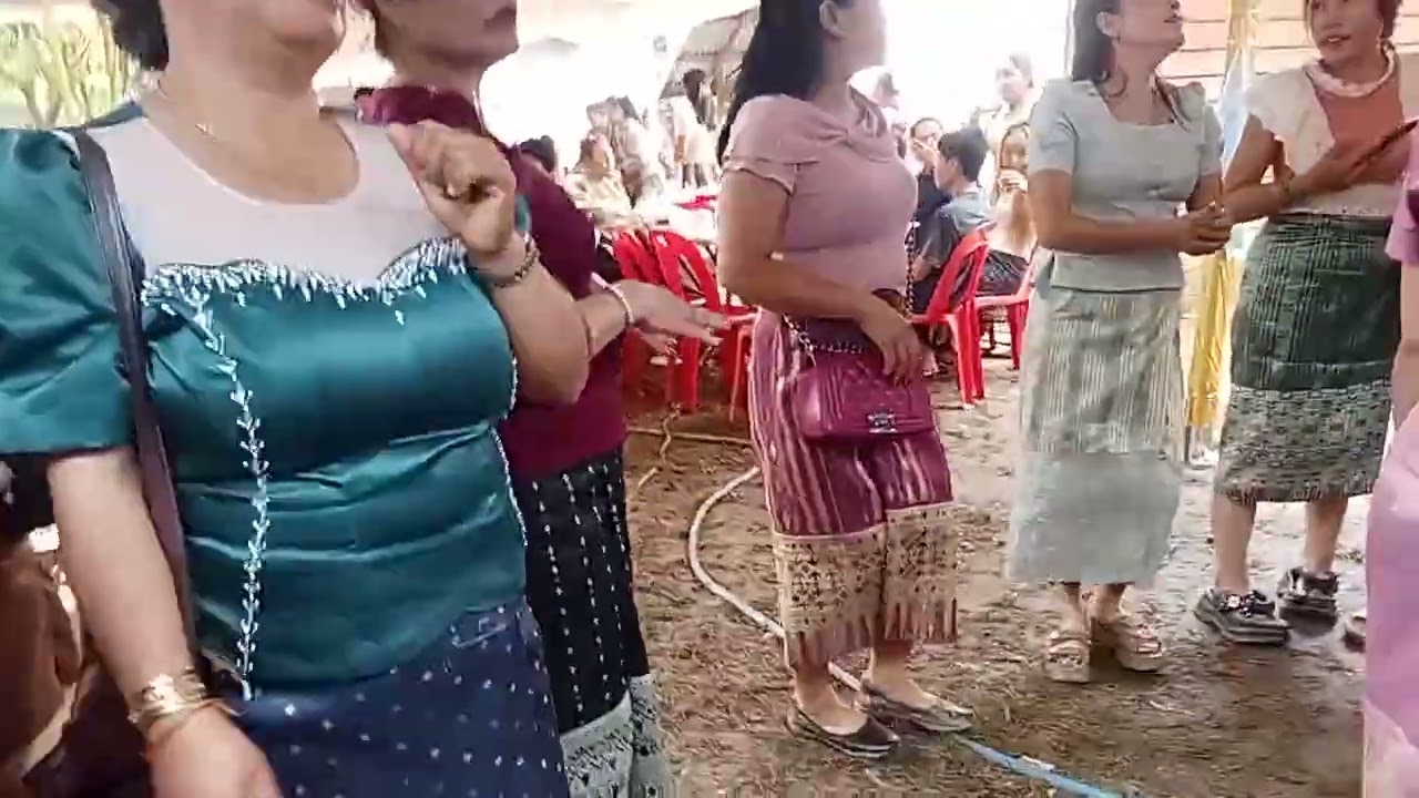 ມວ່ນນຳກັນຈ້າທຸກຄົນ  