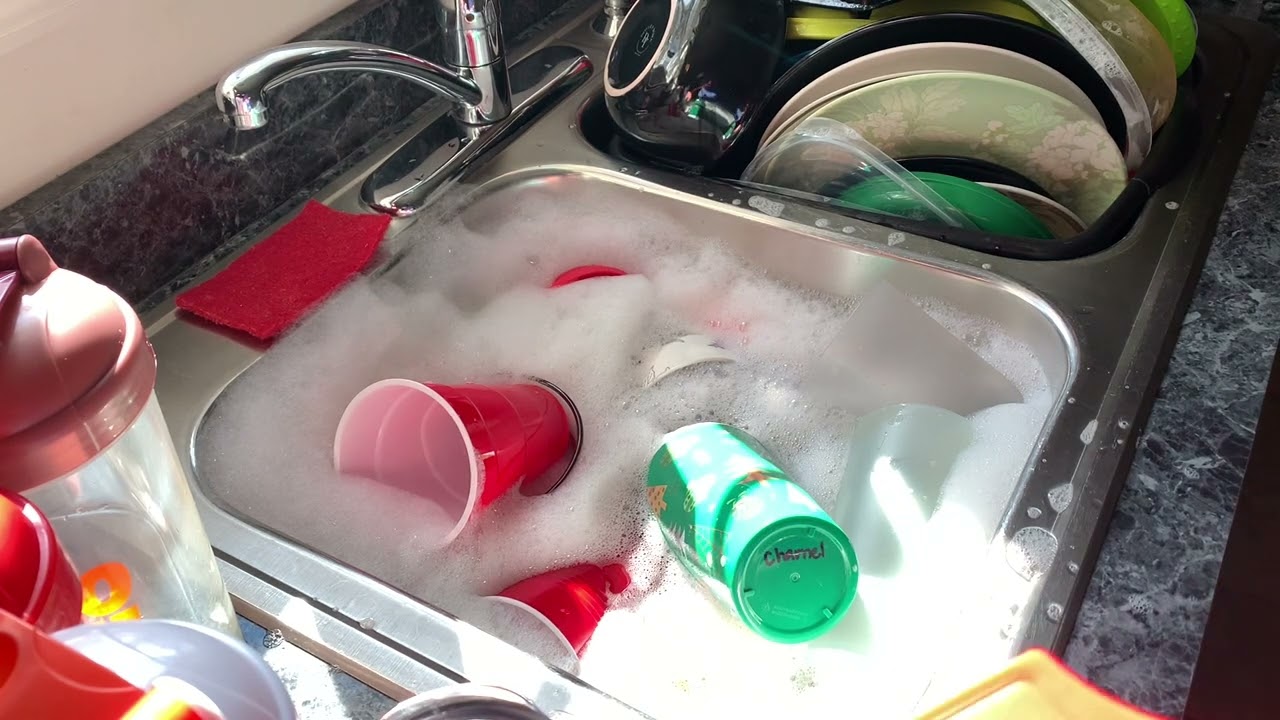 ASMR WASHING DISHES/ WATER 💦 AND SCRUBBING 🧽 SOUNDS #8
