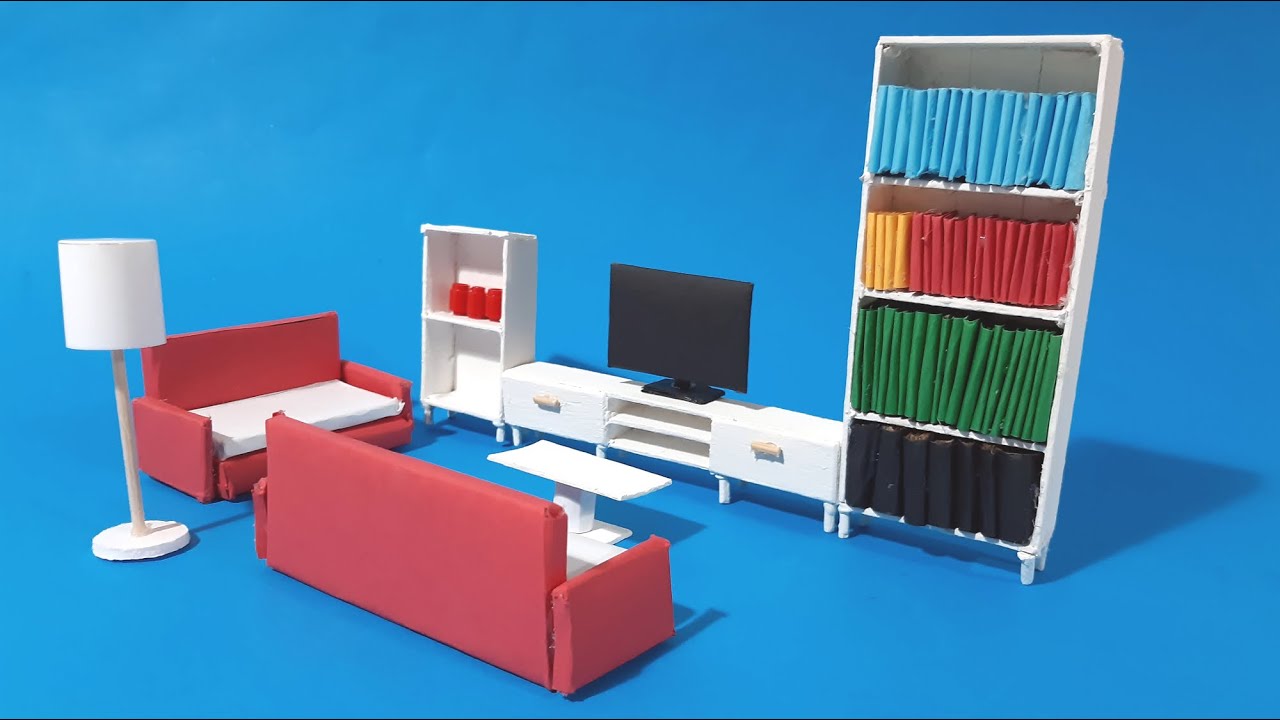 Como hacer muebles en miniatura para casa de muñecas. Salón completo. Mueble TV, mesa y sofá