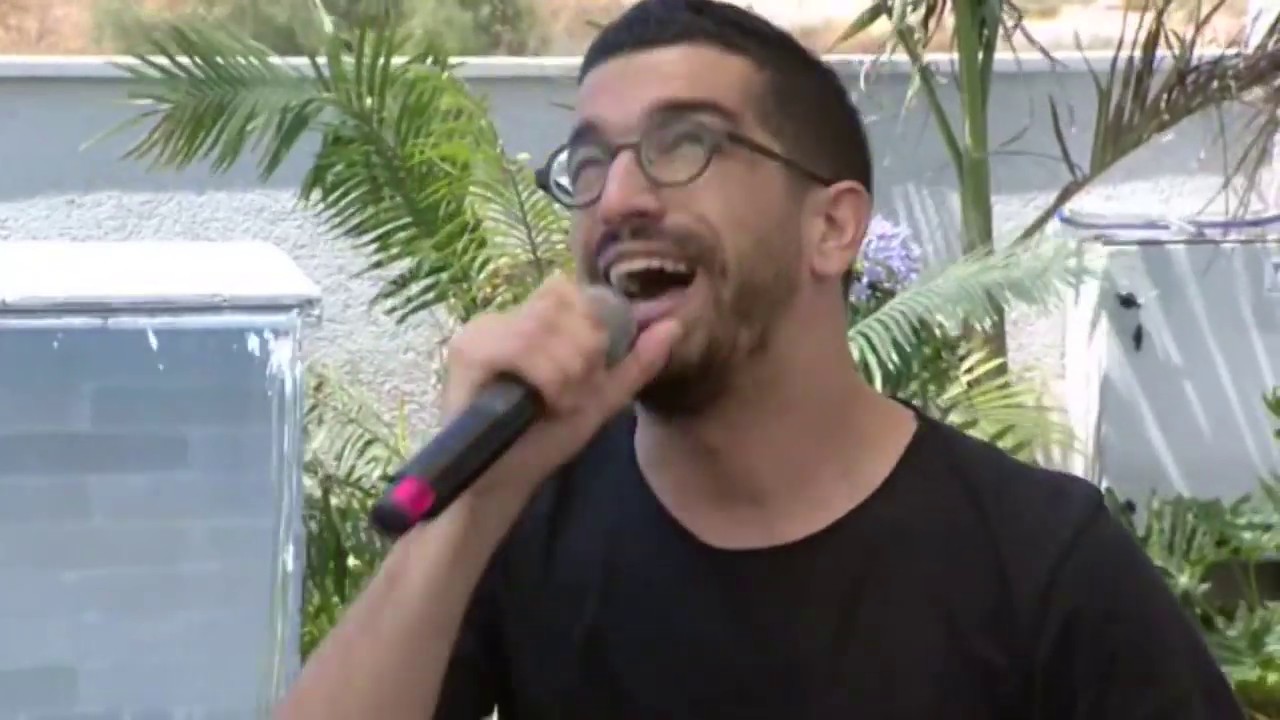 חנן בן ארי - החיים שלנו תותים - מתוך שישי שמח