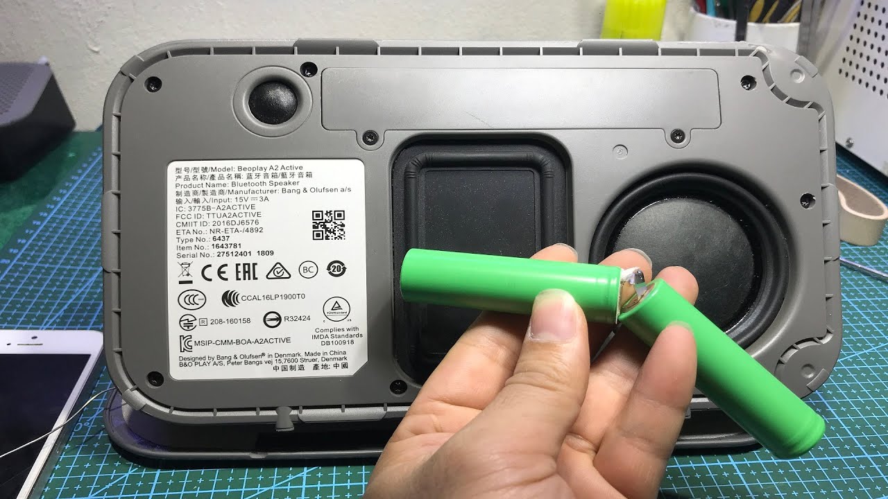 Replace battery for beoplay a2 active speaker yourself - Repair And Rework