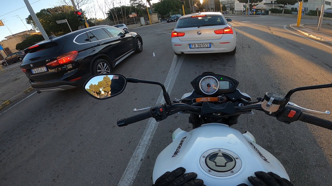 KAWASAKI Z750 2010 - ride to school [Akrapovic - no dbkiller]