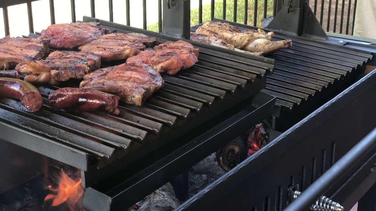 Мой первый повар на гриль-баре Sunterra Outdoor и BBQ Pit Boys Santa Maria Grill