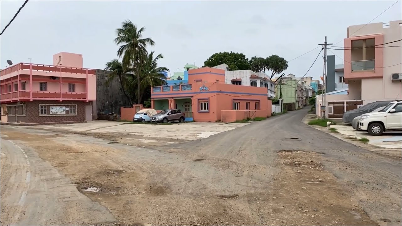 Walking on the streets of Fudam, Gangeshwar - Diu