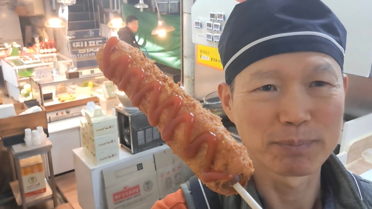 먹방 81일차 반반모짜핫도그 부산구포시장 못난이꽈배기