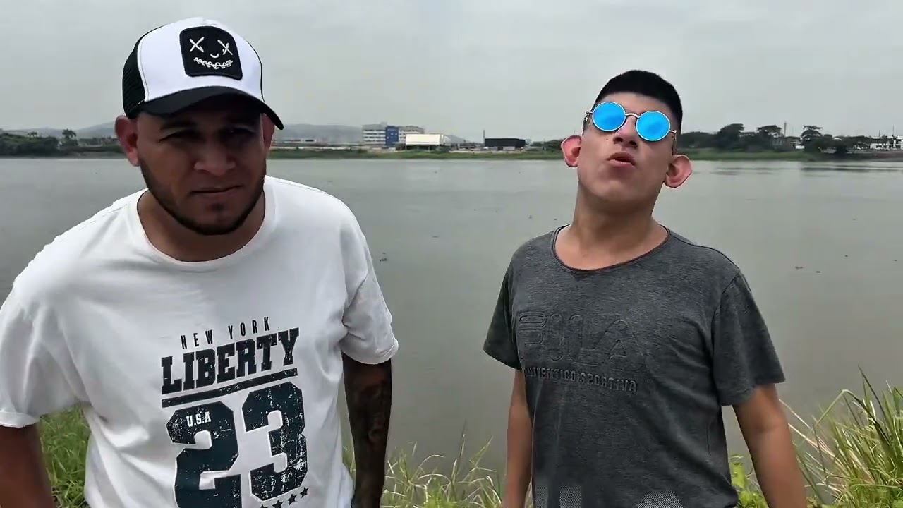 Lil Moisés El Profeta - Tito Erre - 2 Miradas (vídeo Oficina)😎👽 #raplatino #ecuador 