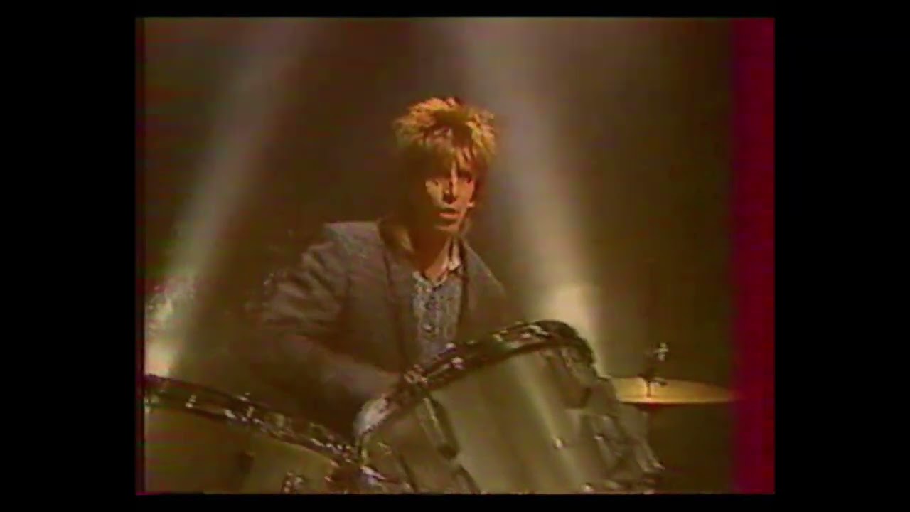Minimal Compact 