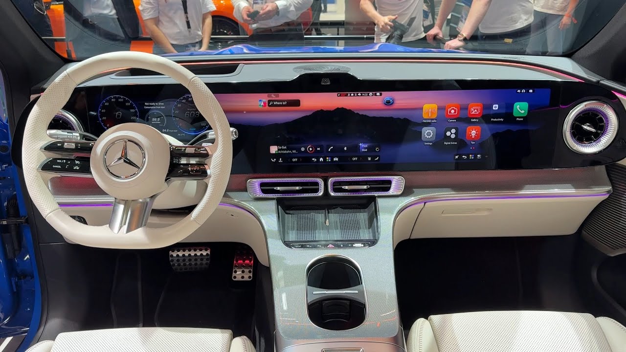 MERCEDES GLC electric 2026 - most LUXURIOUS INTERIOR in the world? CRAZY 99,3-centimetre HYPERSCREEN