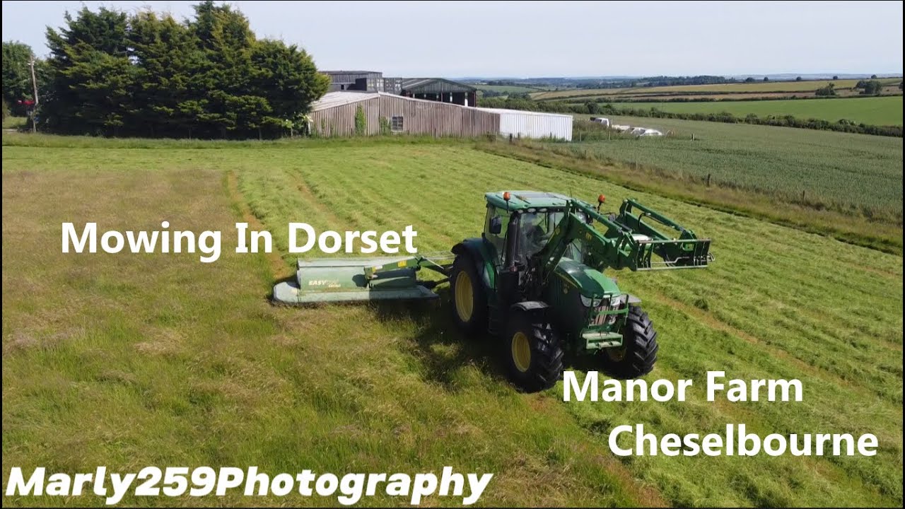 Mowing in Cheselbourne | Dorset | Marly259photography