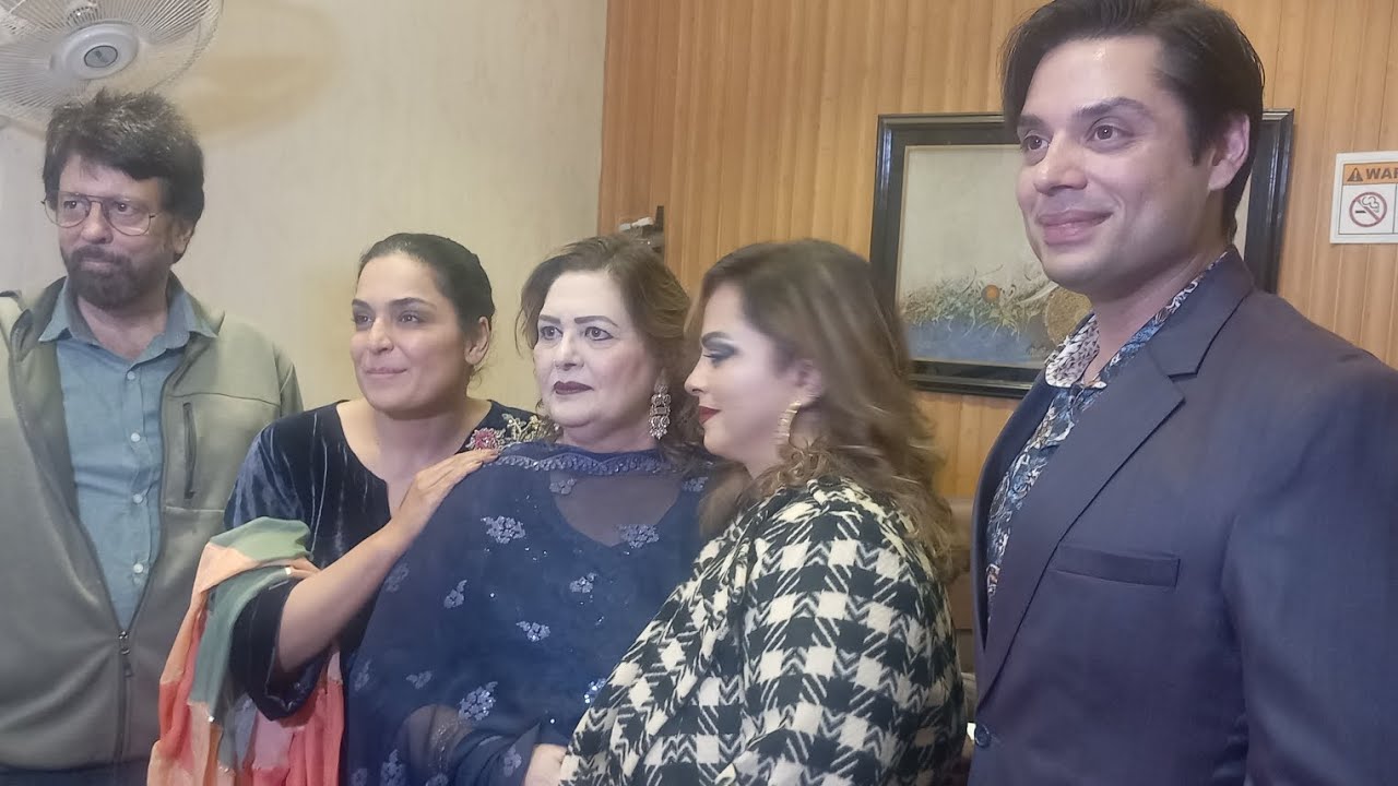 Legendary actoress Mumtaz begum ke bete ki birthday par show biz super stars Meera madhia Shah