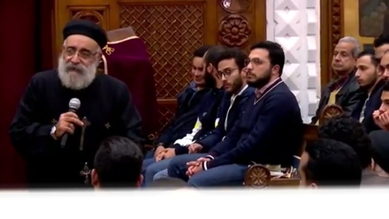 Дочь отца Пола Джорджа разрыдалась перед школой.