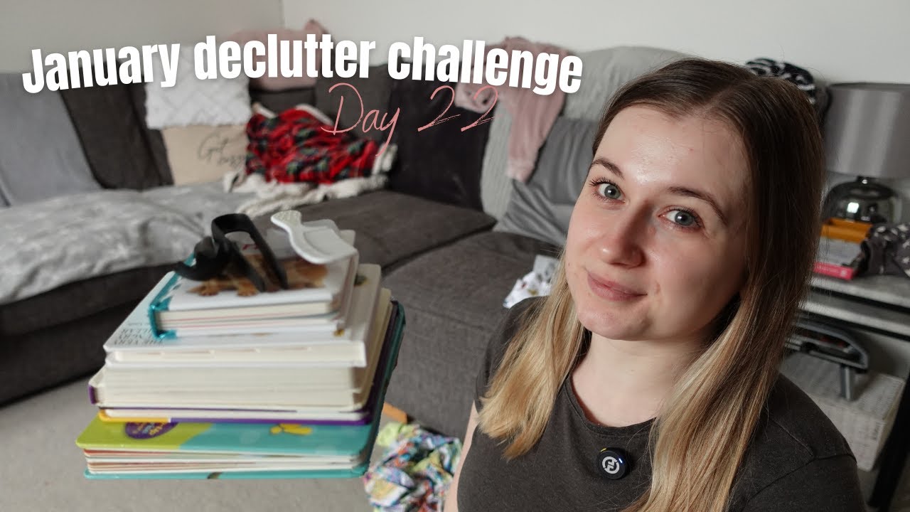 Living room & Downstairs loo declutter - January Declutter Challenge - Day 22 |  _MrsTino