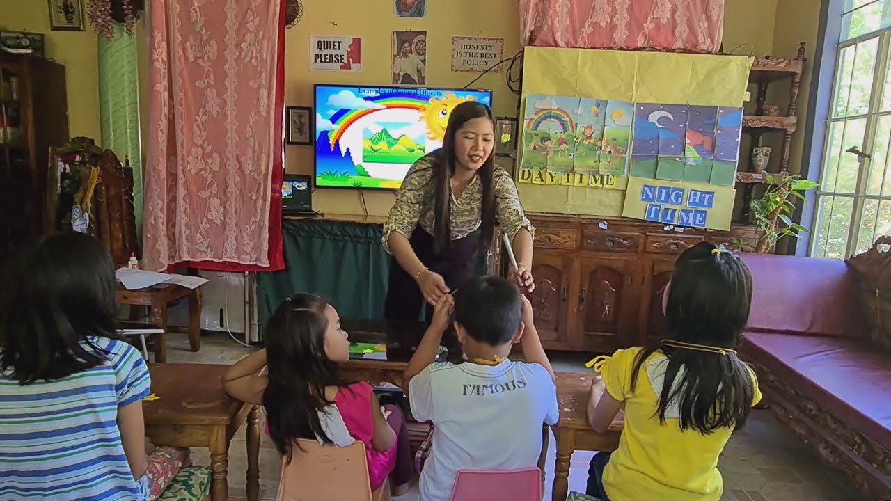LIBARDO_B_NATURAL OBJECTS IN THE SKY_a_SCIENCE TEACHING DEMONSTRATION