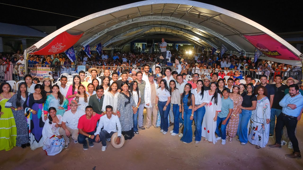 Entrega de la Institución Etnoeducativa Técnica Agropecuaria Juyasirain