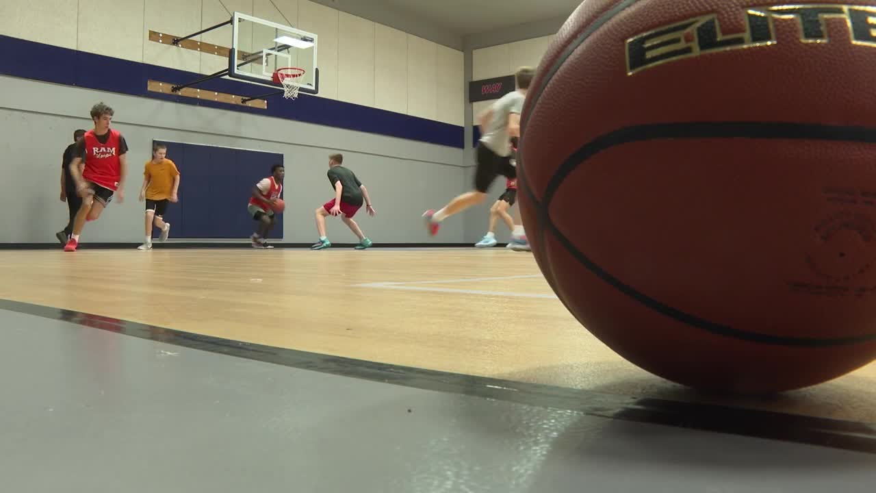 Helena Christian boys off to 9-3 start