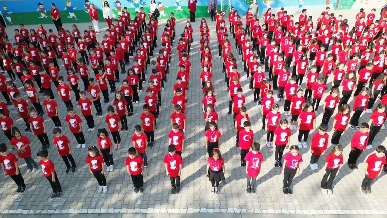 Cumhuriyet Bayramı(Cumhuriyet Güneşi) Feda Türkiyem Gösterisi Namık Kemal İlkokulu