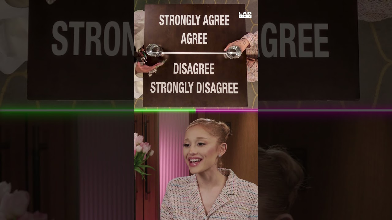Is 🇬🇧 British food 🍫 better than 🇺🇸 American food 🍔?  Ariana Grande and Cynthia Erivo discuss! 🤔